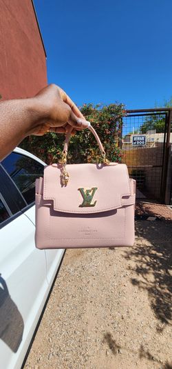 Baby pink purse