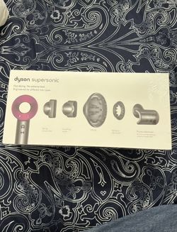 Dyson Supersonic HD08 Salon-Quality & Unused!!
