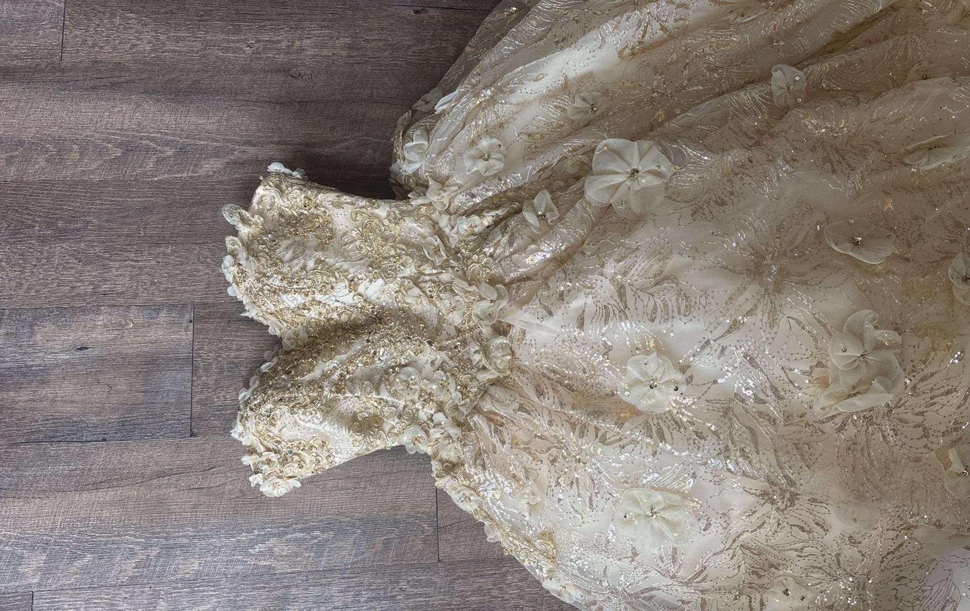 la la posh gold quince dress worn once