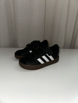 Toddler Adidas Size:7