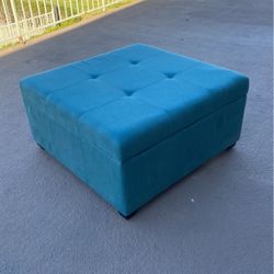 Chair/chest For Living Room