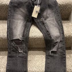 Mnml ripped jeans size 29