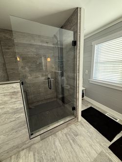 Glass Shower door And Side Glass