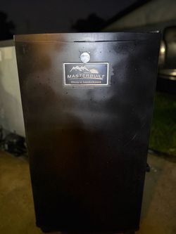 Masterbuilt Electric Smokehouse