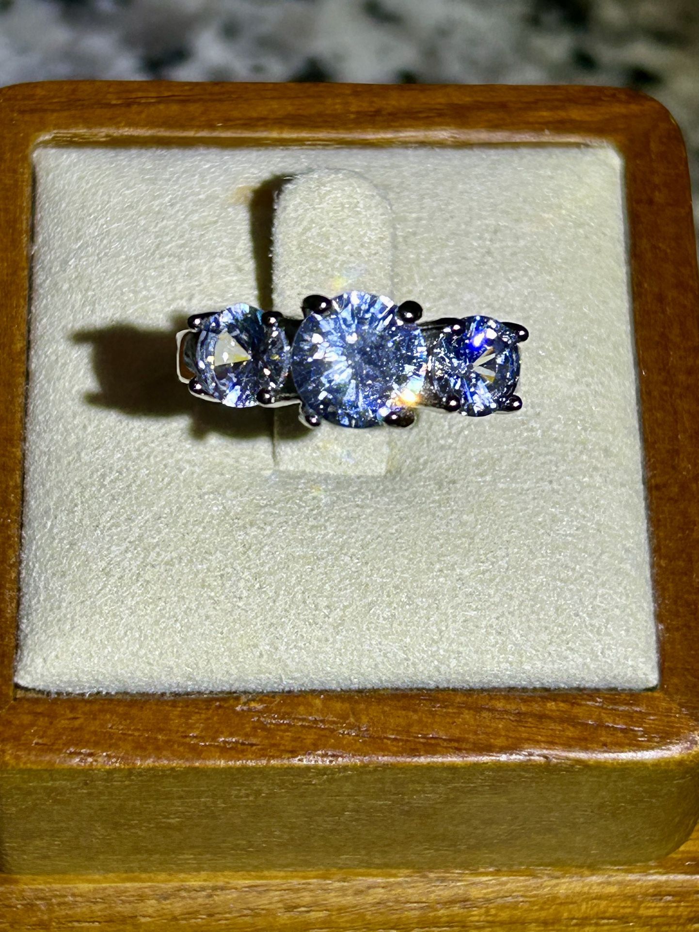New S925pt 3 Stone Engagement Ring SIZE 7