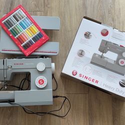 Singer 4432 Heavy Duty Sewing Machine + Full Starter Kit