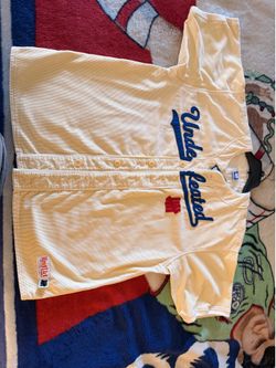 Undefeated baseball jersey brand new size L
