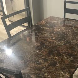 Dining Room Set w/ 4 Chairs 