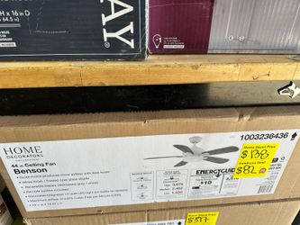 SaleSumo Home Decorators Collection - 44 in. Ceiling Fan Benson 14 Watt LED Light