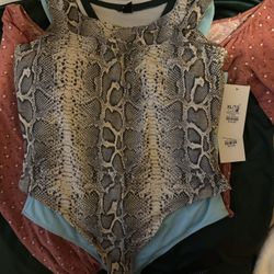 Blouses/T-shirts