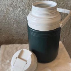 Classic Coleman Large Water Jug with Handle