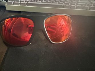Decathlon Sports Sunglasses – Red Mirrored Lenses