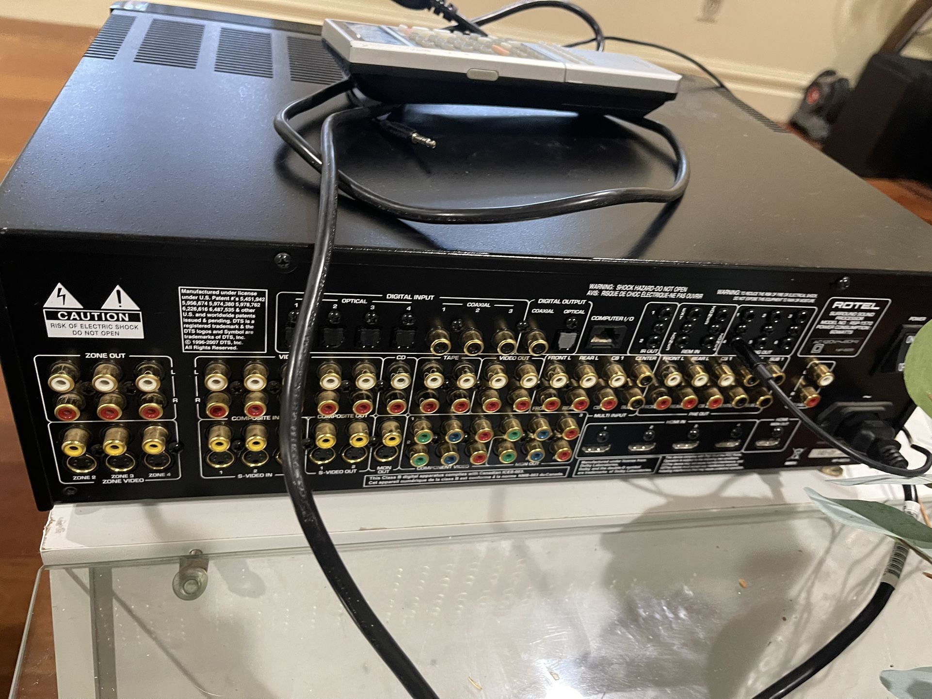 Rotel RSP-1570 Pre Amp