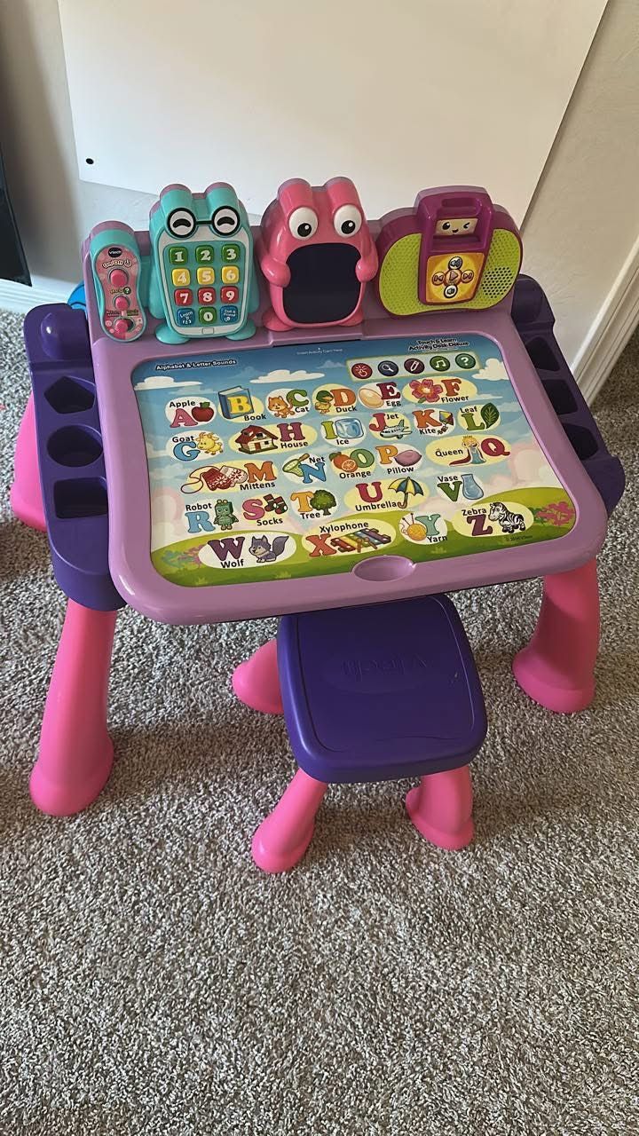 Toddler Desk 
