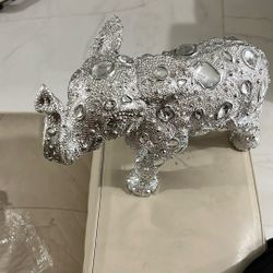 2 Silver Elephant Decor