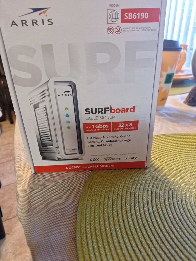 ARRIS SB6190 SURFBOARD. CABLE MODEM. $40 EACH OR $70 FOR BOTH