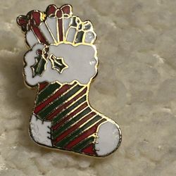 I-16. Pinnacle Design Vintage Stocking Pin Brooch