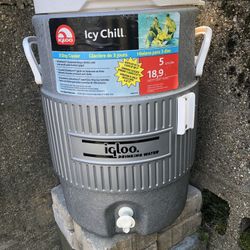 Igloo 5 Gal Cooler 