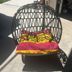 Black Wicker Hanging Dog/Cat Bed