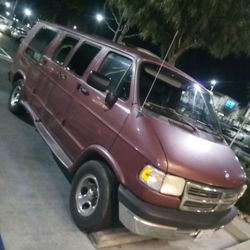 Conversion Van 97 Dodge Runs Great Motorhome