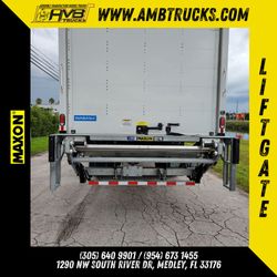 ¡Transforma tu camión con un Liftgate Maxon! 🚚