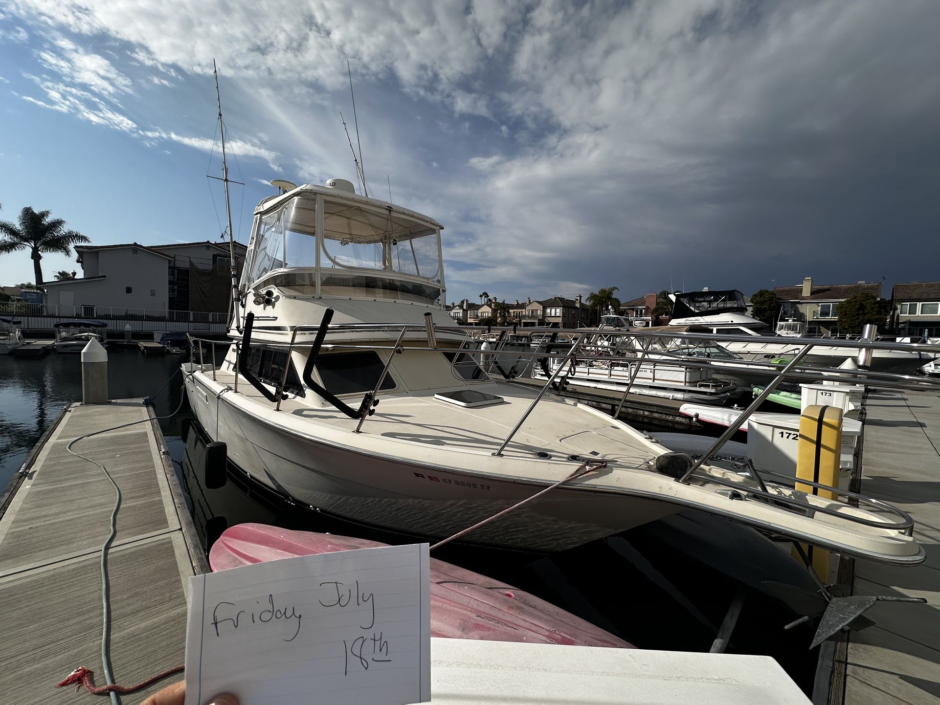 Boat - 33 Foot Tiarra 1989 FISHING BOAT