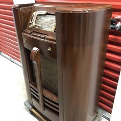 Antique Radio GE Circa 1940