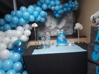 Candy table, mesa de dulces para baby shower.