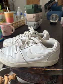 Nike women shoes