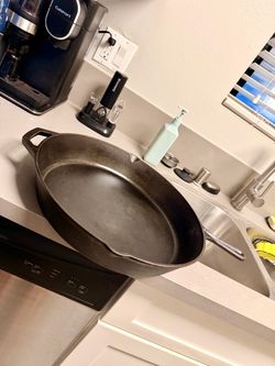 15-Inch Cast Iron Skillet – Heavy Duty