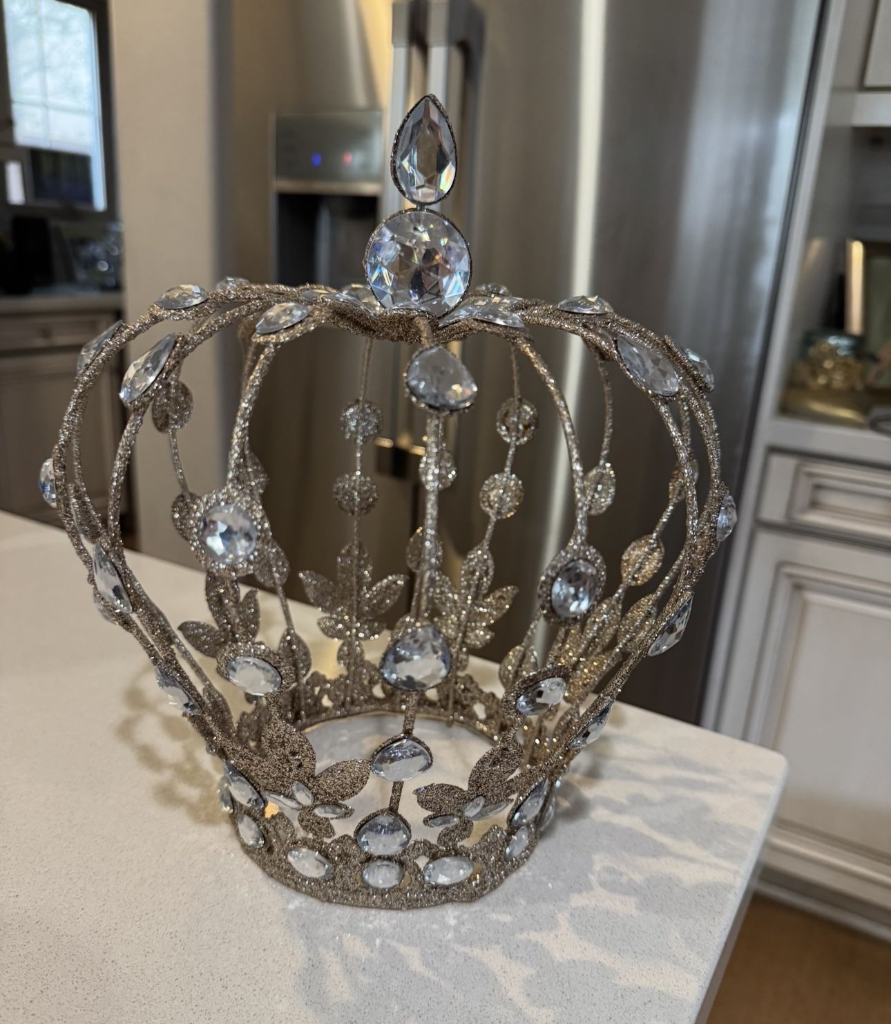 Crown Creative Metal Cake Topper Accessory For Wedding Birthday Prince Themed Christmas Baby Shower Party Supplies Gold