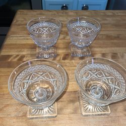 Set of 4 vintage glass dessert cups