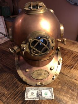U.S. Navy Diving Helmet Replicia