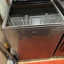 (Loud On Spin) Super Nice! Whirlpool Cabrio XL Capacity Washer! No other issues whatsoever!
