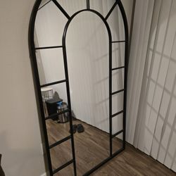 FLOOR MIRROR (ARCH)