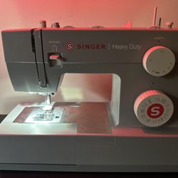 Singer 4452 Heavy Duty Sewing Machine