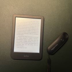 KOBO Clara BW w/ Official kobo remote