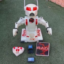 Vintage Toy Robot 1999 Retro Working R.A.D. 2.0 Radio Controlled Robot with  Remote & Charger
