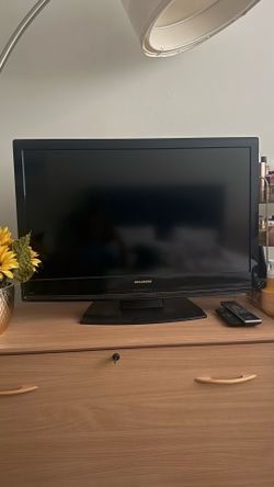 Sylvania LD320SS1 32-inch LCD TV