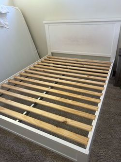 White solid wood bedframe queen