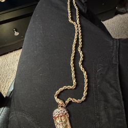 Chain and pendant