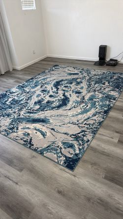 Carpet 7’6” x 10’
