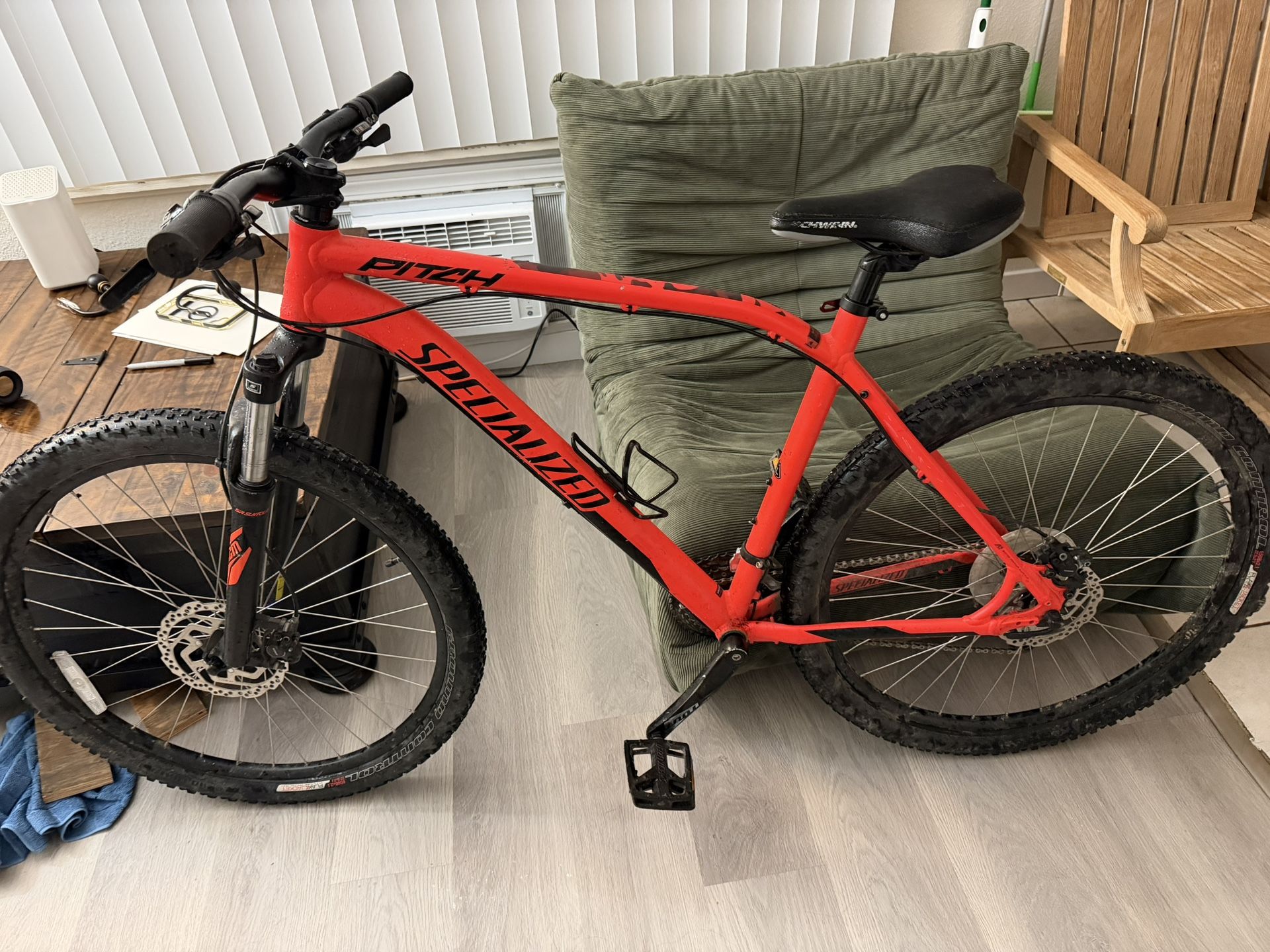 Specialized Pitch XL