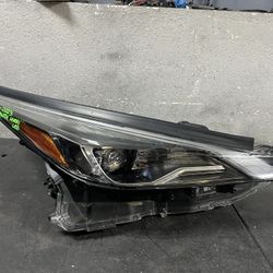 2021-2022-2023 TOYOTA MIRAI RIGHT LED HEADLIGHT OEM USED #9268