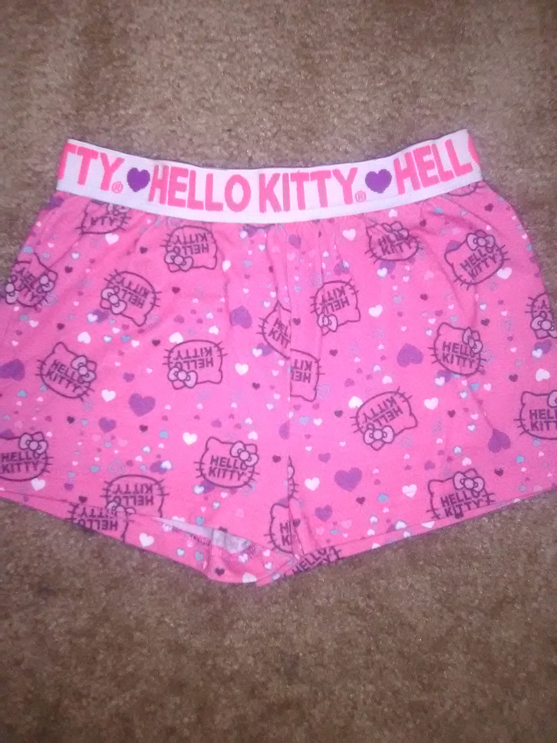 Girls Hello Kitty Shorts size XS (5)