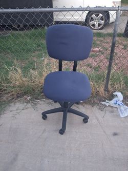 Honn Adjustable office chair .