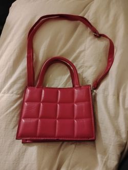 Hot pink small hand bag w optional extendor