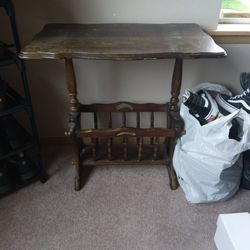 ANTIQUE RECORD STAND/TABLE