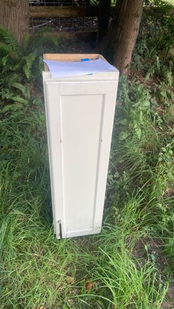 White cabinet