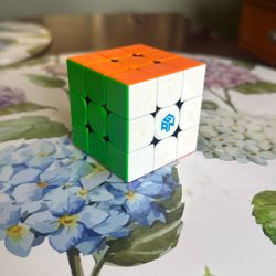 GAN 11 M Pro speed cube